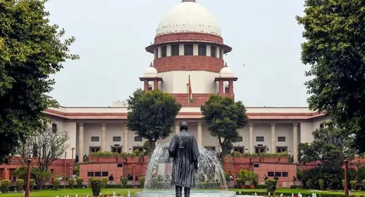 कई पशु-अधिकार कार्यकर्ता हुए शामिल