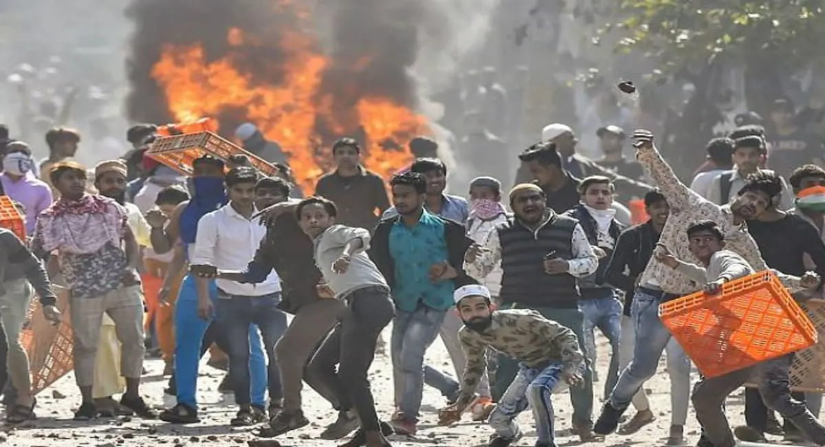 दिल्ली पुलिस ने सुप्रीम कोर्ट में कहा- देश विरोधी गतिविधियों में डॉक्टरों-इंजीनियरों का शामिल होना नया ट्रेंड