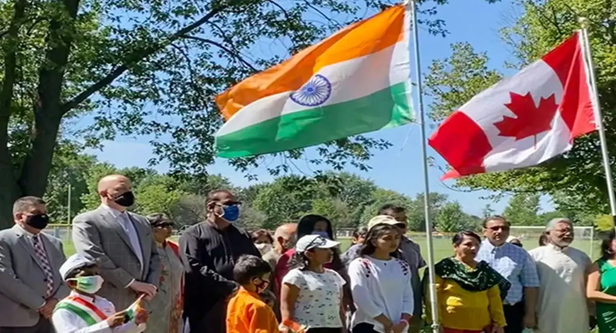 10 लाख लोगों के कानूनी दर्जे खोने का खतरा बढ़ा, जंगल में रूकने को मजबूर अवैध प्रवासी
