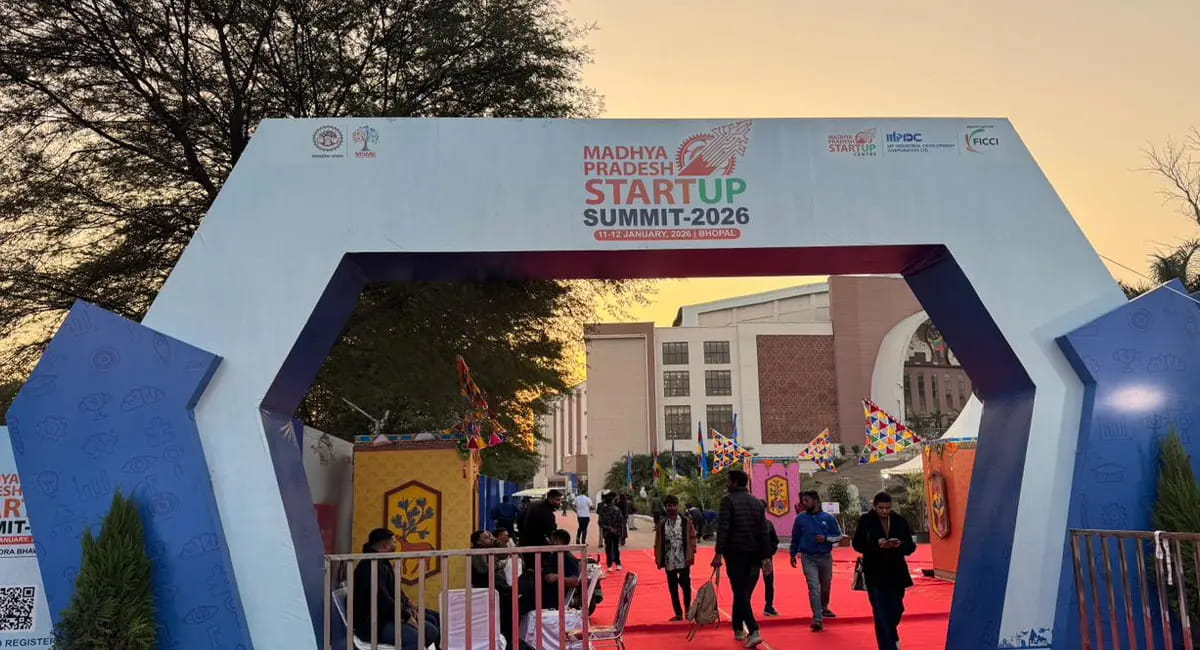 ड्रोन आधारित फॉर्मिंग, AI क्लासेस से लेकर धूम्रपान छोड़ने में उपयोगी MOUTH-फ्रेशनर की रही चर्चा