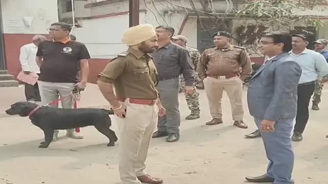 सरगुजा, राजनांदगांव और धमतरी जिला कोर्ट को बम से उड़ाने की धमकी, परिसर में बढ़ाई गई सिक्योरिटी