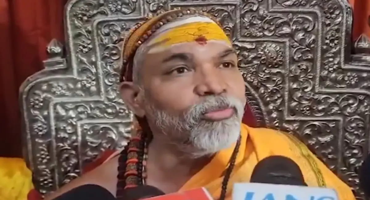 कहा- आप योगी है तो 'CM' का पद त्यागें, शंकराचार्य को किसी की परमिशन की जरूरत नहीं