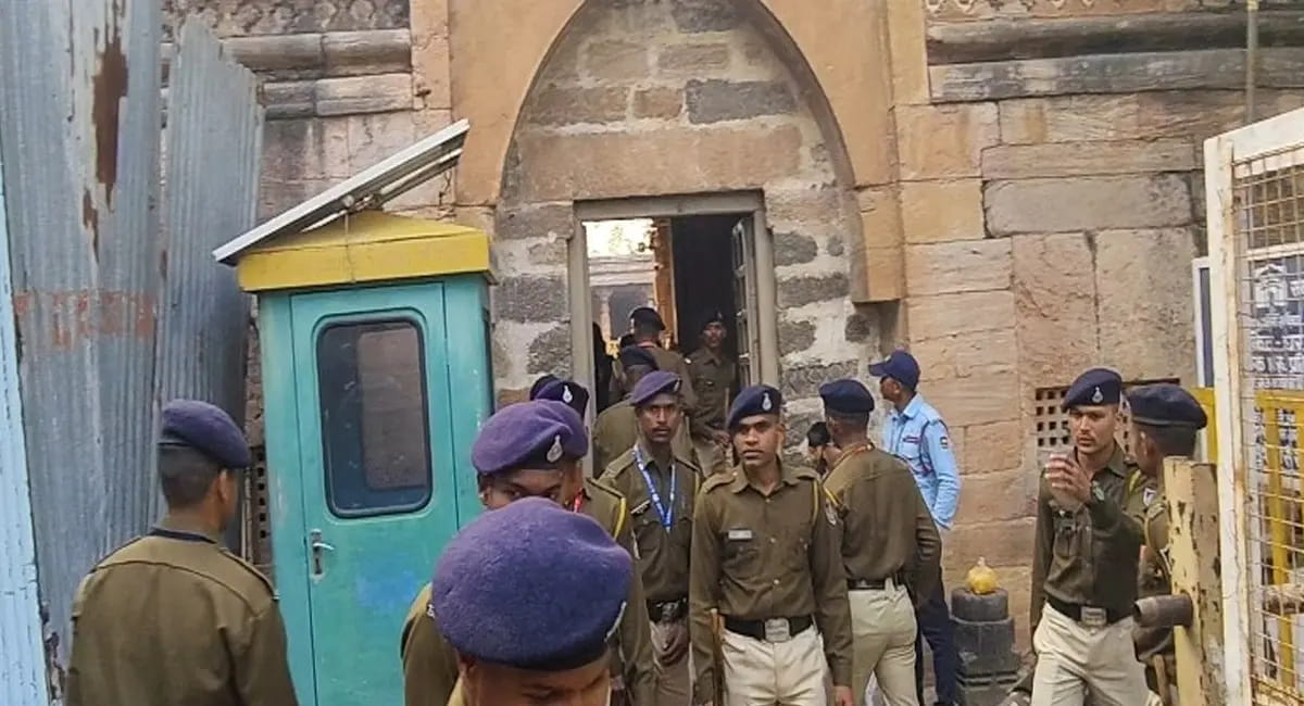 भोजशाला मामले में सुनवाई टली, अधिवक्ता संघ की हड़ताल बनी वजह, 98 पेज की रिपोर्ट होगी जारी