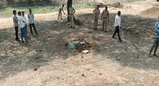 3 साल की बच्ची का कब्र से सिर गायब, तंत्र-मंत्र की आशंका, पुलिस ने जांच शुरू की