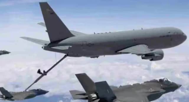 KC-135 विमान पश्चिमी इराक में क्रैश, घटना में दो विमान शामिल थे
