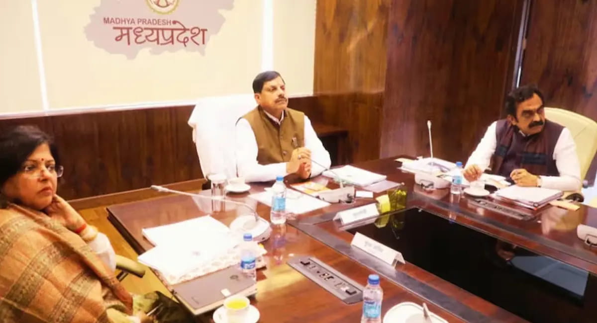 5 राज्यों के चुनाव से पहले MP में बड़ा प्रशासनिक फेरबदल, 27 सीनियर IPS इलेक्शन ड्यूटी पर भेजे गए