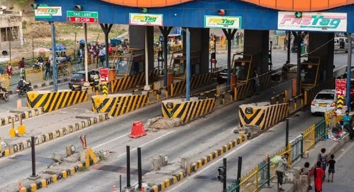 भारत में शुरू हुआ पहला बैरियर-लेस MLFF सिस्टम, 120 की स्पीड पर भी नहीं लगेगा ब्रेक