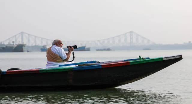 PM मोदी की तरह लें हावड़ा ब्रिज का नजारा, जानिए कैसे पहुंचे और कितना आएगा खर्च