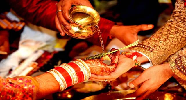 शुक्र अस्त और खरमास से रुकेंगे शुभ काम