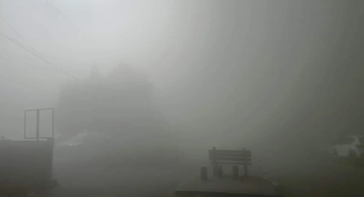 दिल्ली-NCR के हालात गंभीर, खतरनाक स्तर पर पहुंचा AQI