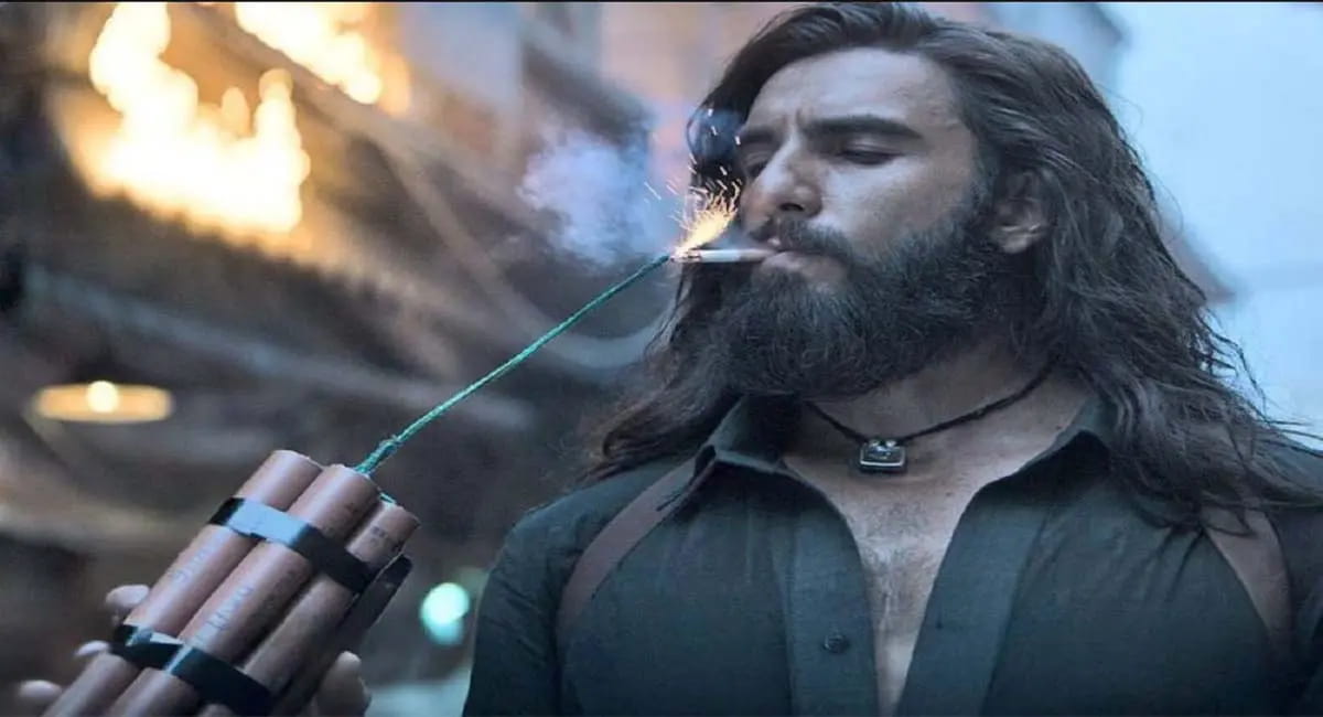नेटफ्लिक्स की सबसे महंगी हिंदी डील? रणवीर सिंह की ‘धुरंधर’ ने मारी बाजी