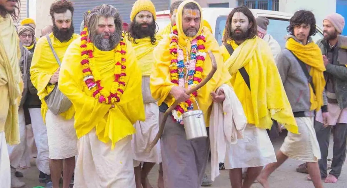प्रेमानंद महाराज की पदयात्रा में बड़ा बदलाव, अब रात में नहीं निकलेंगे महाराज