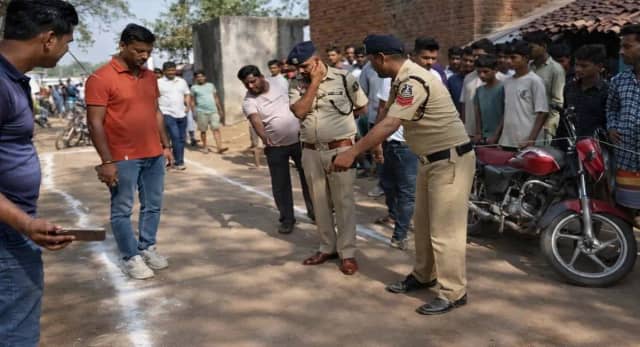 घर में सो रहे बुजुर्ग दंपति की खौफनाक हत्या