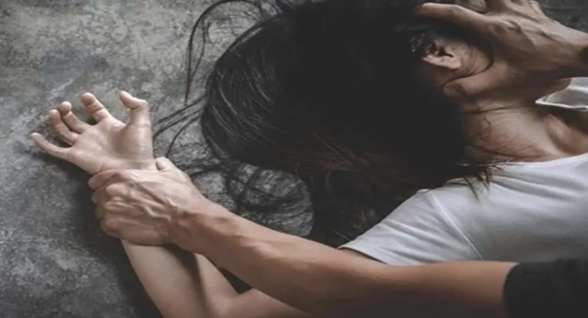 झाड़-फूंक के नाम पर मस्जिद में महिला से गैंगरेप, वीडियो बनाकर दी धमकी