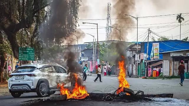 उखरूल में बेकाबू हालात, 3 की मौत, 5 जख्मी