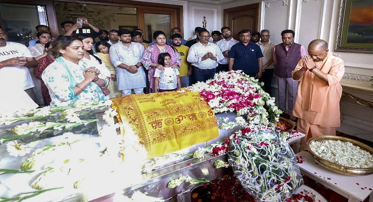 अंतिम दर्शन के लिए पहुंचे बड़े नेता, पोस्टमार्टम रिपोर्ट में कार्डियक अरेस्ट का खुलासा