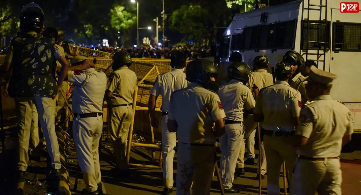 दिल्ली में देर रात बवाल के बाद अभिजीत दीपके का ऐलान, बोले- 'सरकार चाहे जो करे'...