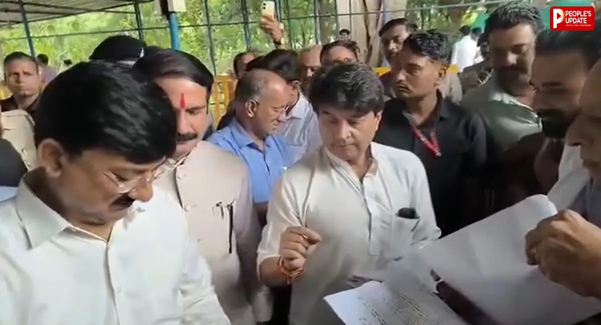 माला पहनाते-पहनाते जिंदगी निकल गई, खाद नहीं मिली’, किसान की बात सुन भड़के सिंधिया, कलेक्टर से कहा...
