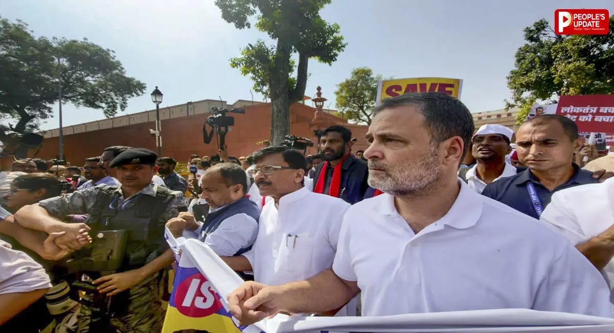 INDIA ब्लॉक का दिल्ली में मार्च: राहुल गांधी के नेतृत्व में विपक्ष का प्रदर्शन, CEC ज्ञानेश कुमार के इस्तीफे की मांग
