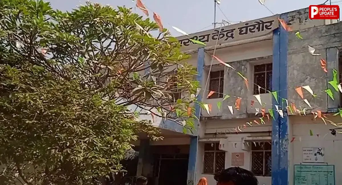 घंसौर में स्कूटी और बाइक की जोरदार भिड़ंत, 17 साल का साहिल यादव और प्रियंका गंभीर घायल