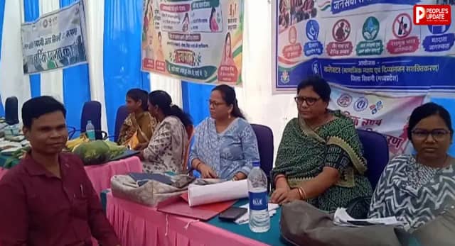 सिवनी जिले के बालपुर में जनविश्वास शिविर, कलेक्टर ने सुनीं ग्रामीणों की समस्याएं; योजनाओं से बदली लोगों की जिंदगी