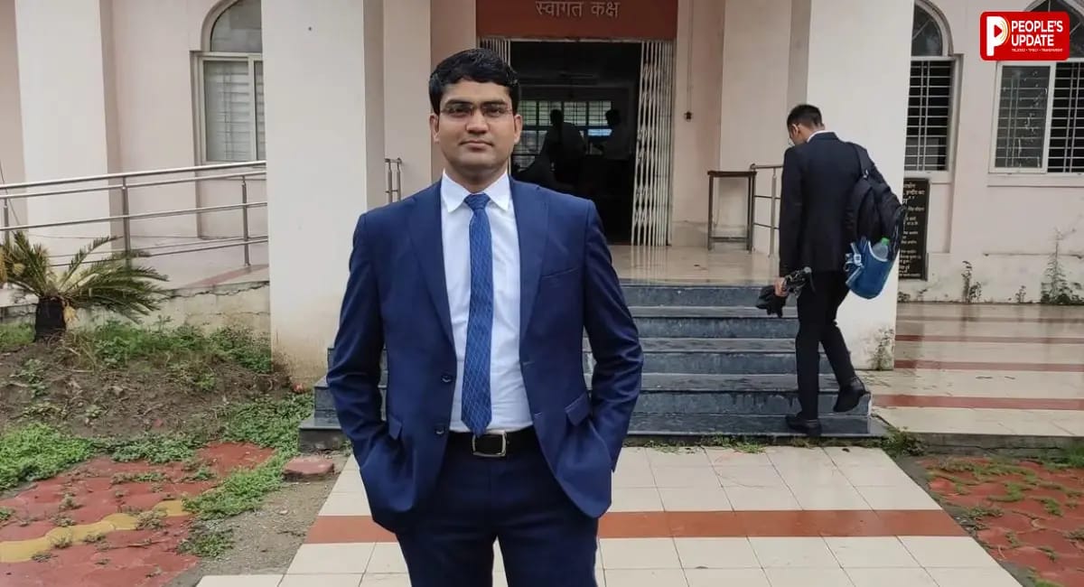 जेल में हथकड़ी पहनकर दी परीक्षा, अब 12वीं रैंक के साथ DSP बने भिंड के जैनेंद्र निगम; पिता का सपना किया पूरा