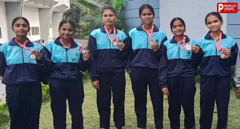 छिंदवाड़ा की बेटियों ने तलवारबाजी में दिखाया दम, 10 मेडल जीतकर बढ़ाया जिले का मान; प्रिंसी बन्देवार का राष्ट्रीय प्रतियोगिता के लिए चयन