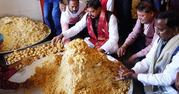 Ram Mandir : अयोध्या भेजने के लिए सीएम डॉ. मोहन यादव ने बनाए लड्डू, खुद पैकिंग भी की; देखें VIDEO