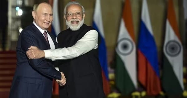 पीएम मोदी ने राष्ट्रपति पुतिन से फोन पर की बात, रणनीतिक साझेदारी को और मजबूत करने के लिए खाका विकसित करने पर बनी सहमति