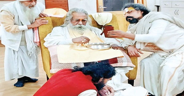 मेरी आंखें इसी दिन का इंतजार कर रहीं थीं, करोड़ों हिंदू प्रसन्न हैं: महंत नृत्य गोपाल दास