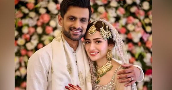 Sania Mirza से अलग होने की अफवाहों के बीच शोएब मलिक ने की तीसरी शादी, सना जावेद को बनाया नया हमसफर; दो दिन पहले तलाक पर छलका था सानिया का दर्द