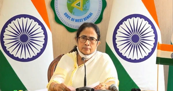 ममता बनर्जी के सिर में लगी चोट, बर्धमान जिले से कोलकाता लौट रही थीं; कोहरे की वजह से हादसे का शिकार हुईं बंगाल CM