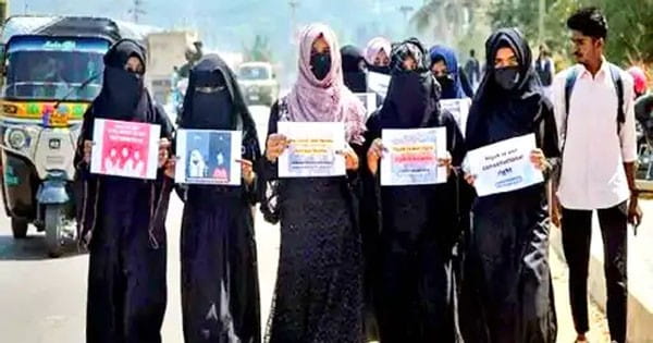 Rajasthan Hijab Row : स्कूल-कॉलेजों में हिजाब बैन करने की तैयारी, मंत्री किरोड़ी बोले- मदरसों में भी प्रतिबंधित होना चाहिए, मैं सीएम से बात करूंगा...