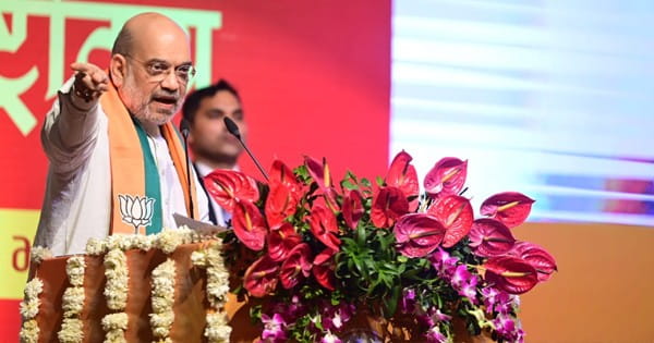 भोपाल में बोले अमित शाह - 20 साल से हो रही राहुल की लॉन्चिंग, लेकिन ये रॉकेट चलता ही नहीं, पाकिस्तान और बांग्लादेश चुनाव पर भी कसा तंज