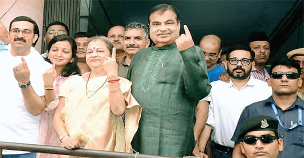 102 सीट के 1625 प्रत्याशियों का भाग्य ईवीएम में बंद, इनमें 7 पूर्व सीएम और कई केंद्रीय मंत्री भी