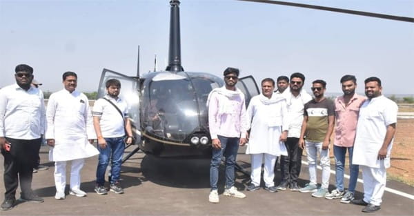 हेलीकॉप्टर से जुट रही भीड़, प्रशासन बोला- हेलीपैड होगा तो परमिशन देंगे