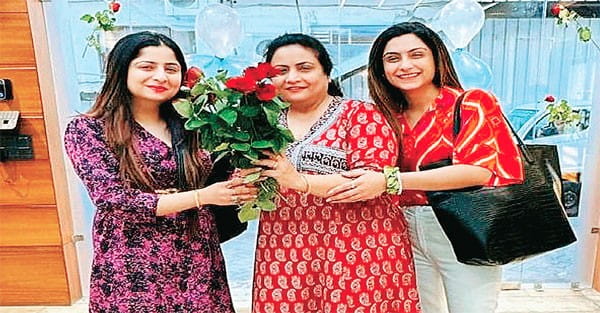 मांओं ने बेटी के साथ मिलकर शुरू किए अपने स्टार्ट-अप, होममेकर से बनीं बिजनेस वूमन