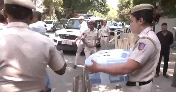 स्वाति मालीवाल केस : दिल्ली पुलिस ने CM आवास से CCTV DVR किया जब्त, 5 दिन की रिमांड पर बिभव कुमार