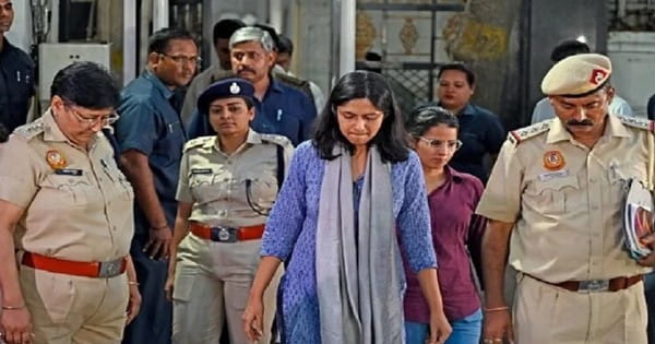 स्वाति मालीवाल केस : जांच के लिए दिल्ली पुलिस ने बनाई SIT, केजरीवाल के स्टाफ का बयान किया दर्ज; FSL जांच के लिए भेजा DVR