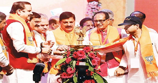चुनावों में जीत का सिलसिला बनाए रखना है, महिलाओं को बड़ी जिम्मेदारी देनी होगी