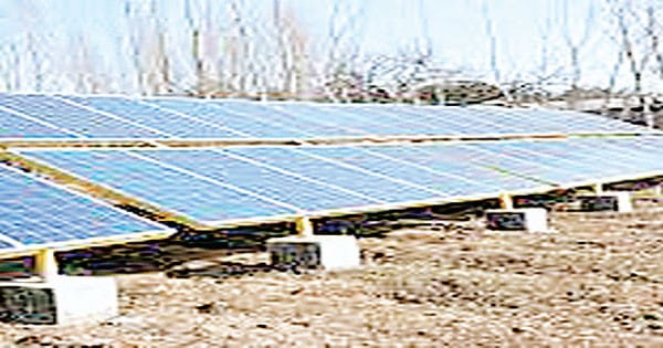 प्रदेश के 20 लाख पीएम आवासों की छतों पर सरकार लगाएगी सोलर संयंत्र