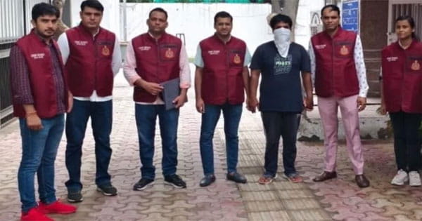 दिल्ली : जुड़वां बेटियां हुईं तो नाराज पिता ने दोनों नवजातों की कर दी हत्या