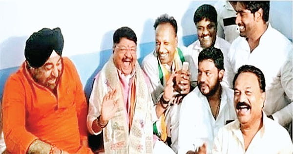 विजयवर्गीय को गुलाबजामुन, समोसे खिलाने में चले गए पद