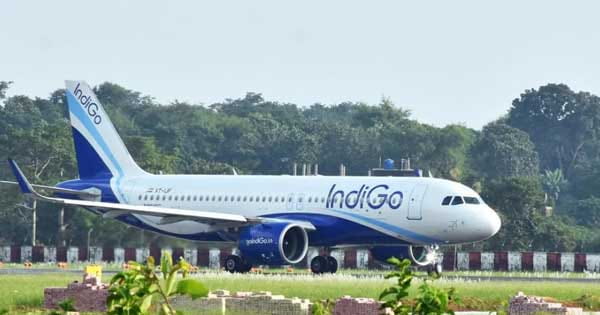 जबलपुर-हैदराबाद फ्लाइट की नागपुर में इमरजेंसी लैंडिंग, IndiGo विमान में मिली बम की सूचना