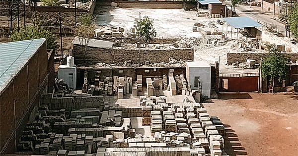 अवैध खदानों से हर साल 700 करोड़ के पत्थर भेजे जा रहे बाहर