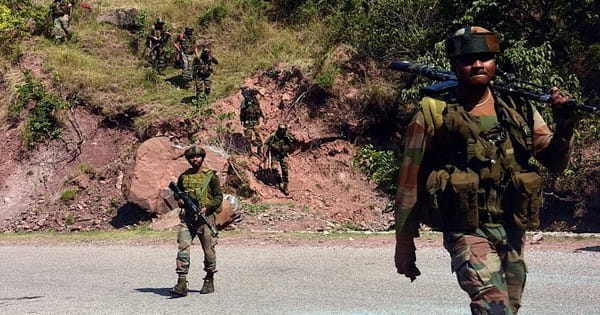 Jammu Kashmir Encounter : किश्तवाड़ में सुरक्षाबलों और आतंकियों के बीच गोलीबारी, सर्च ऑपरेशन जारी
