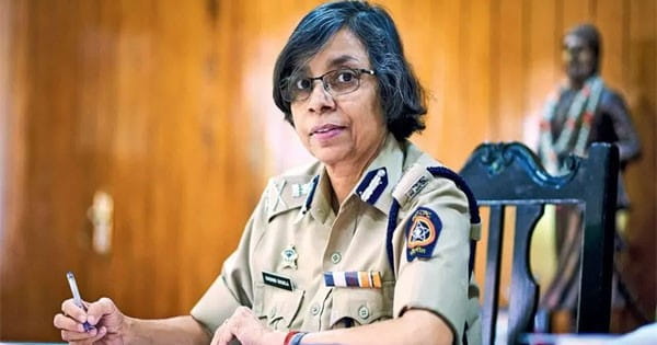महाराष्ट्र विधानसभा चुनाव : चुनाव आयोग ने DGP रश्मि शुक्ला को पद से हटाया, विपक्ष ने EC से शिकायत की थी