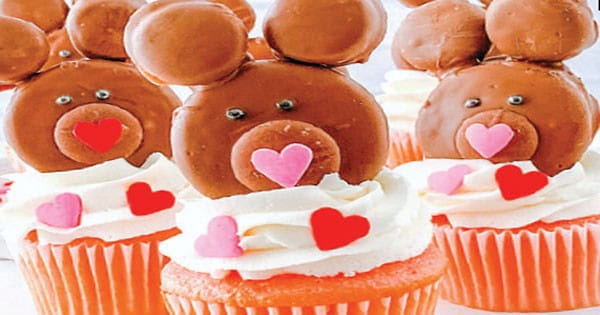 वेनिला कप केक में फनफिटी, चॉकलेट डीप और बोस्टन क्रीम जैसे फ्लेवर खास
