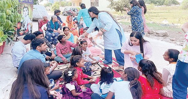 नए वर्ष पर मिले दादा-दादी का आशीर्वाद, इसलिए वृद्धाश्रमों में 1 हफ्ते की बुकिंग