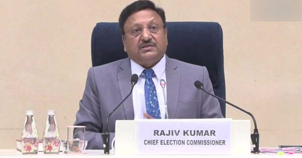Delhi Election 2025 : दिल्ली चुनाव की तारीखों के ऐलान के बीच शायराना अंदाज में नजर आए मुख्य चुनाव आयुक्त